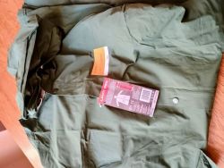 PŁASZCZ PRZECIWDESZCZOWY